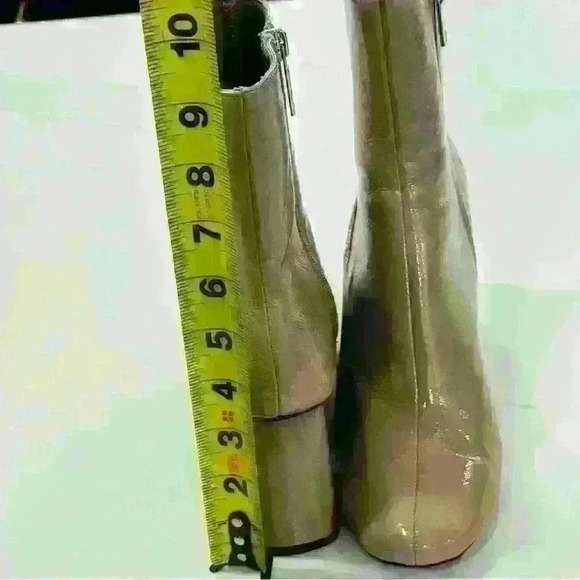 Elegant Beige Ankle Boots - Picture 10 of 13